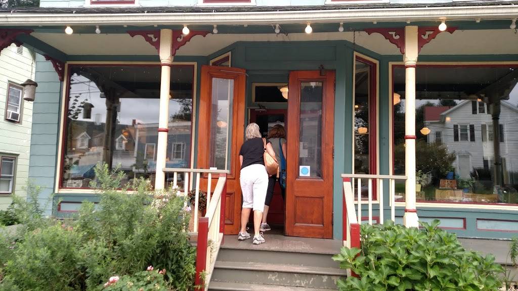 Sesame Seed Restaurant | restaurant | 68 W Wooster St, Danbury, CT 06810, USA | 2037439850 OR +1 203-743-9850