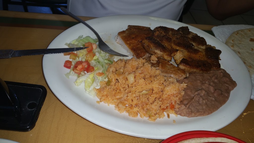 Ramonas Cafe # 1 | bakery | 604 NW 24th St, San Antonio, TX 78207, USA | 2104367100 OR +1 210-436-7100