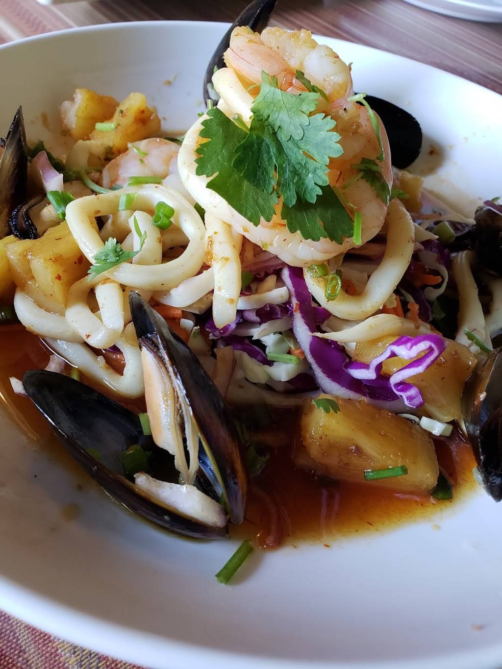 New Thai Bistro | restaurant | 4301 D, Valley Ave, Pleasanton, CA 94566, USA | 9254257333 OR +1 925-425-7333