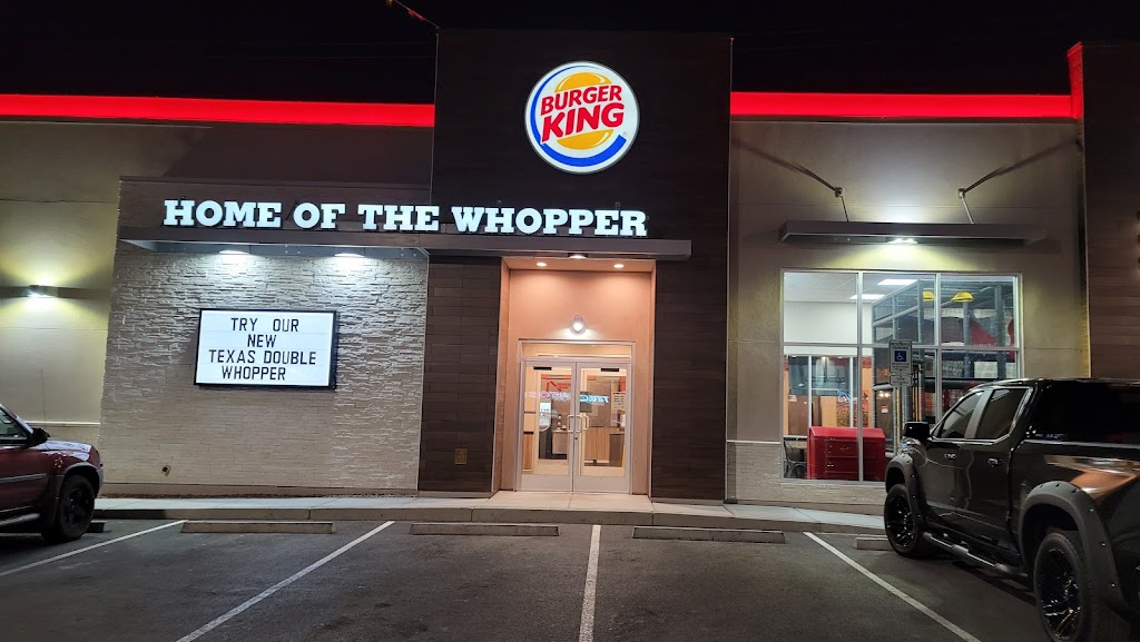 Burger King | restaurant | 5185 Blue Diamond Rd, Las Vegas, NV 89139, USA | 7023317617 OR +1 702-331-7617