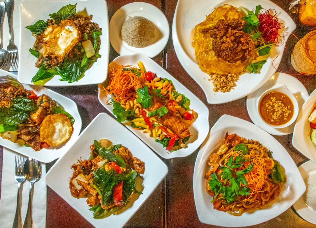 Kare Thai | meal takeaway | 752 10th Ave, New York, NY 10109, USA | 2127657800 OR +1 212-765-7800