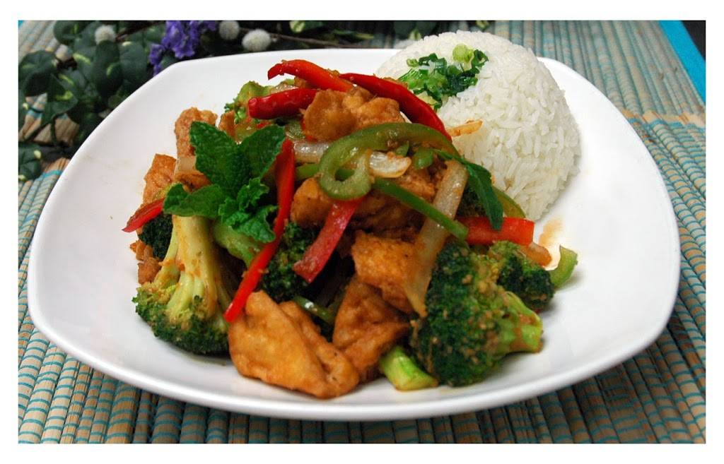 Pho Dui Bo | restaurant | 830 Upper James St #103, Hamilton, ON L9C 3A4, Canada | 9053886565 OR +1 905-388-6565