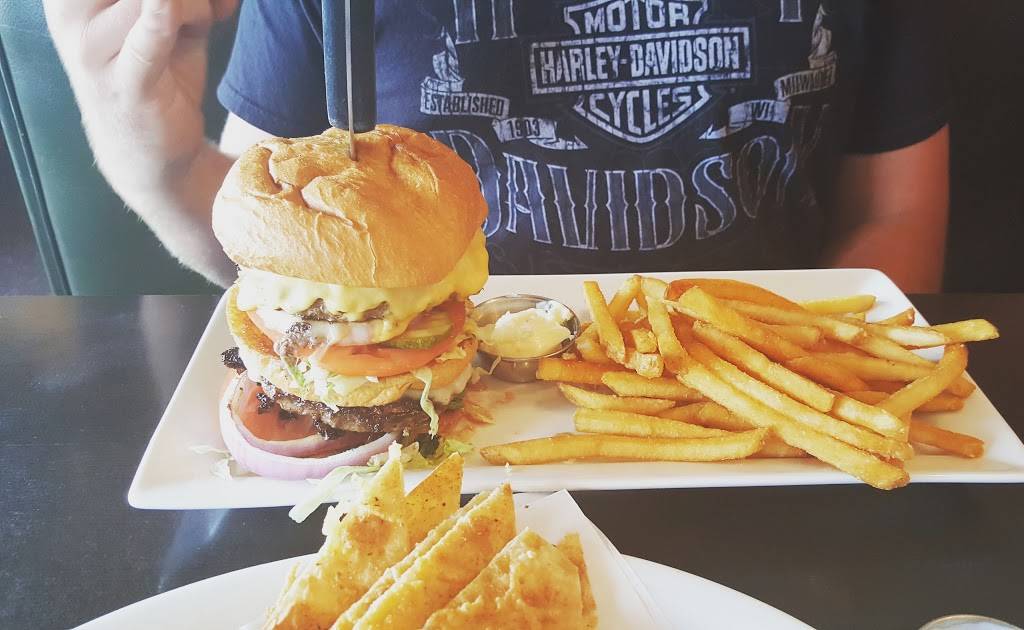 Ruby Tuesday | restaurant | 1901 W McGalliard Rd, Muncie, IN 47304, USA | 7652884200 OR +1 765-288-4200