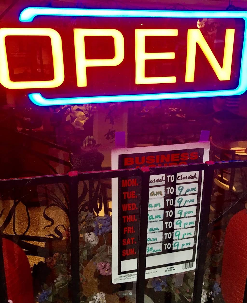 Chef Changs | restaurant | 30 Massachusetts Ave, Boston, MA 02115, USA | 6172361888 OR +1 617-236-1888