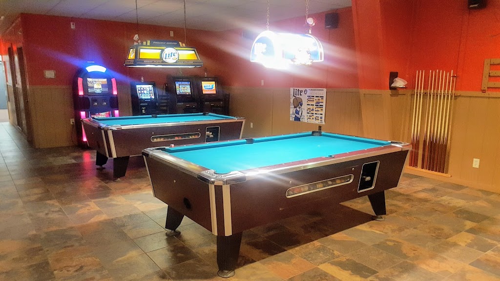 The Lanes | restaurant | 1127 4th Ave S, Park Falls, WI 54552, USA | 7157623237 OR +1 715-762-3237