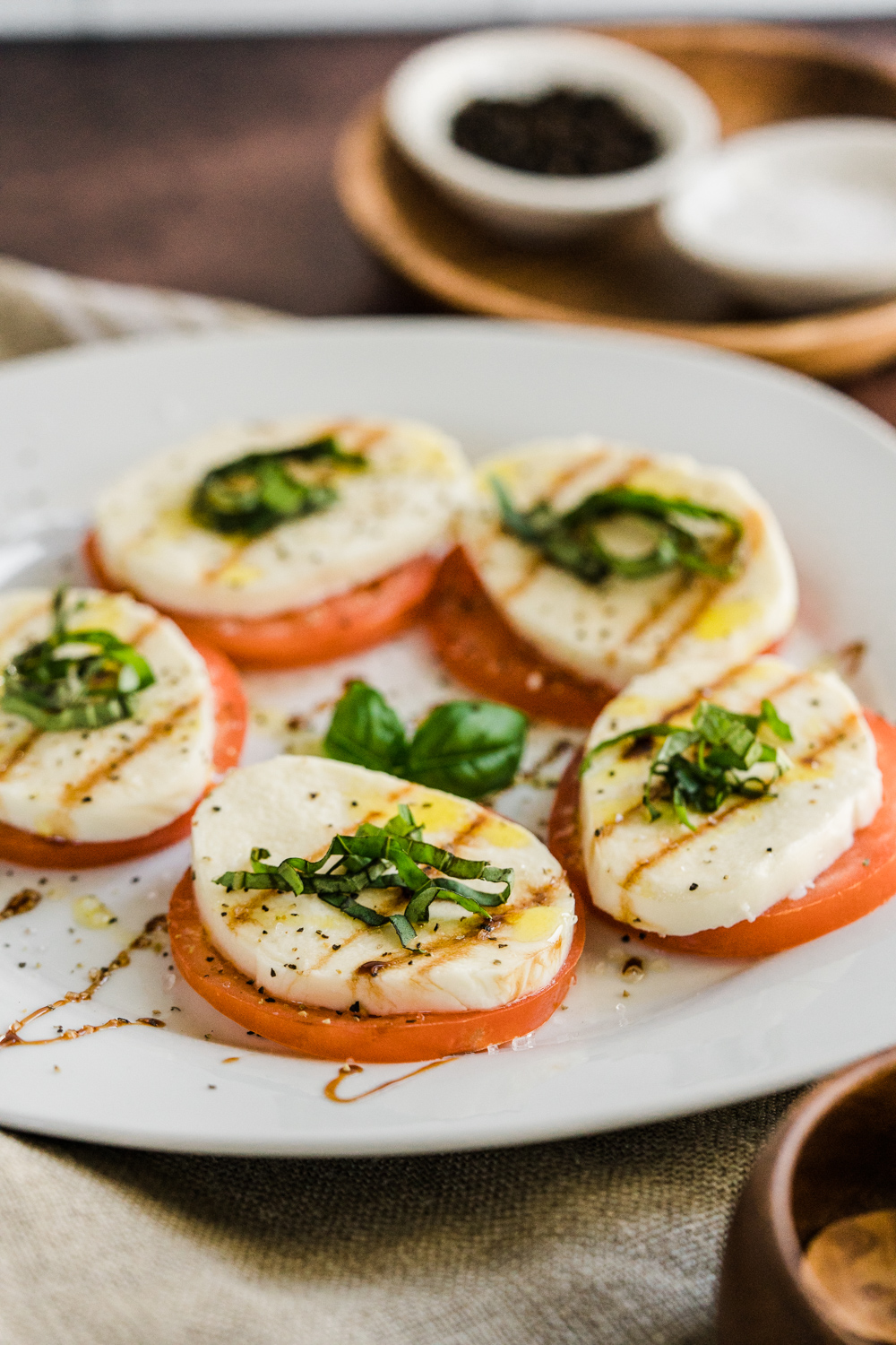 The Daily | restaurant | 5751 Smith Rd, Brook Park, OH 44142, USA | 2165052527 OR +1 216-505-2527