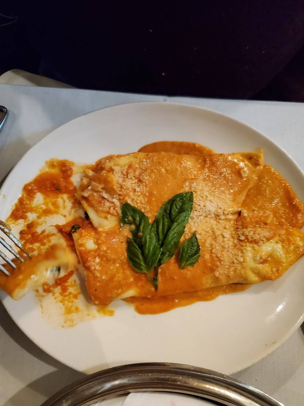 Angelinas | restaurant | 743 S 8th St, Philadelphia, PA 19147, USA | 2159221349 OR +1 215-922-1349