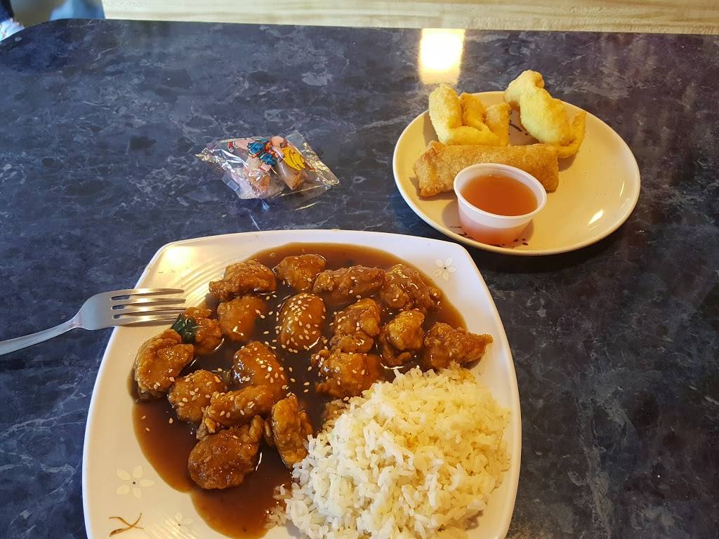 Lucky Panda | restaurant | 7450 State Hwy 14, Clever, MO 65631, USA | 4177432461 OR +1 417-743-2461