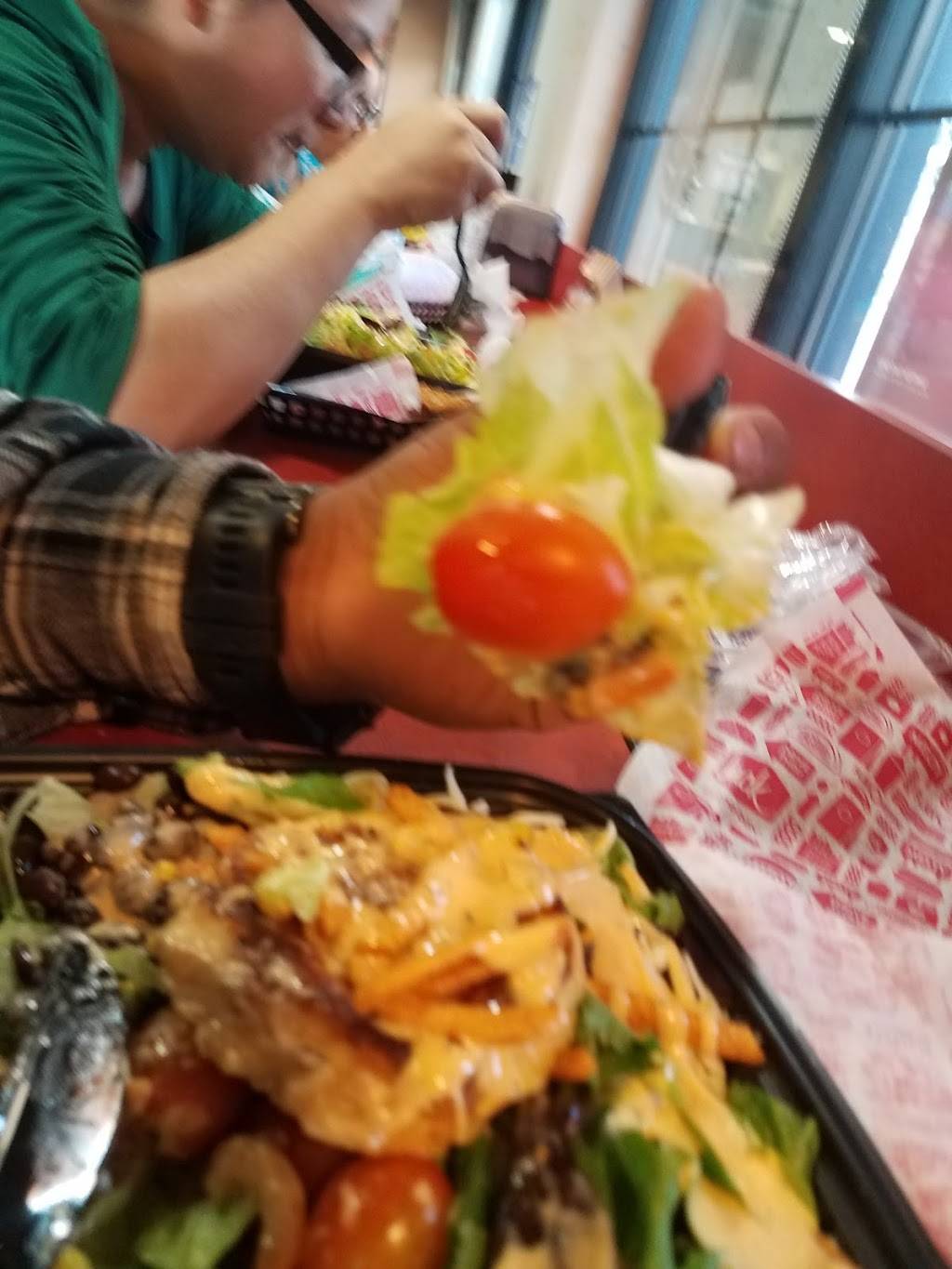 Jack in the Box | restaurant | 6350 W Ramsey St, Banning, CA 92220, USA | 9518452399 OR +1 951-845-2399