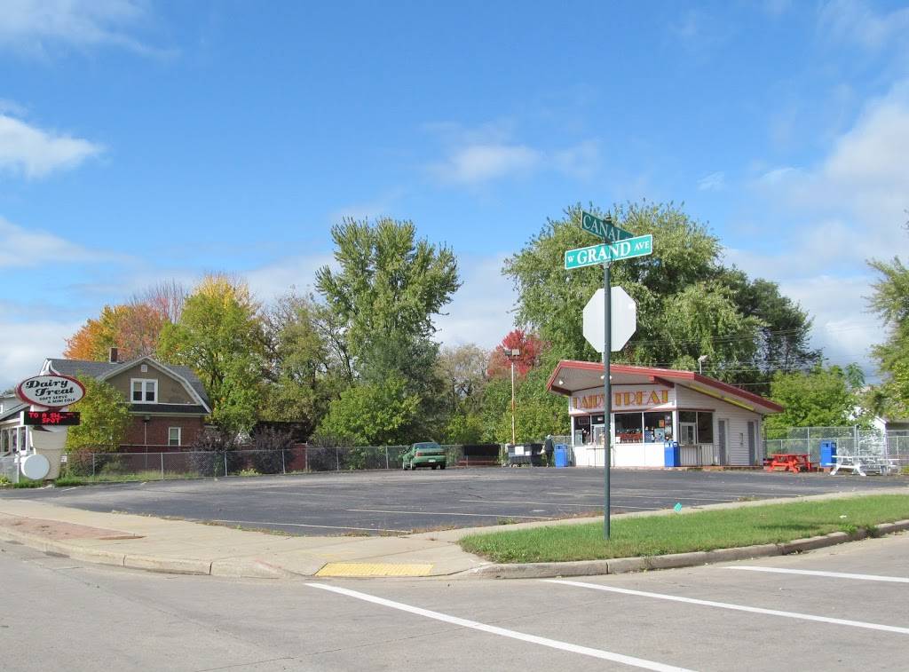 Dairy Treat | restaurant | 1110 W Grand Ave, Wisconsin Rapids, WI 54495, USA | 7154214060 OR +1 715-421-4060