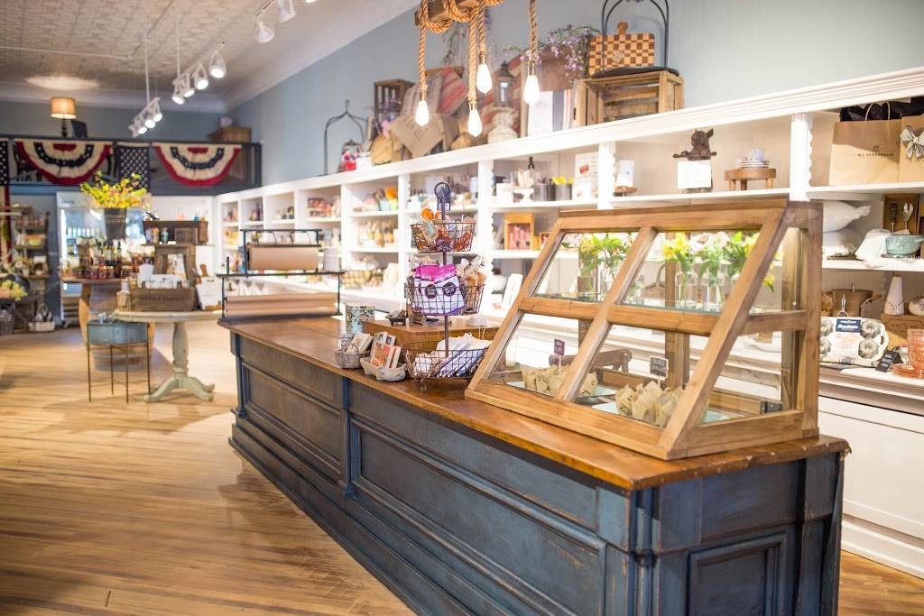 ML Edwards & Co | cafe | 103 N Kaufman St, Mt Vernon, TX 75457, USA | 9032702516 OR +1 903-270-2516