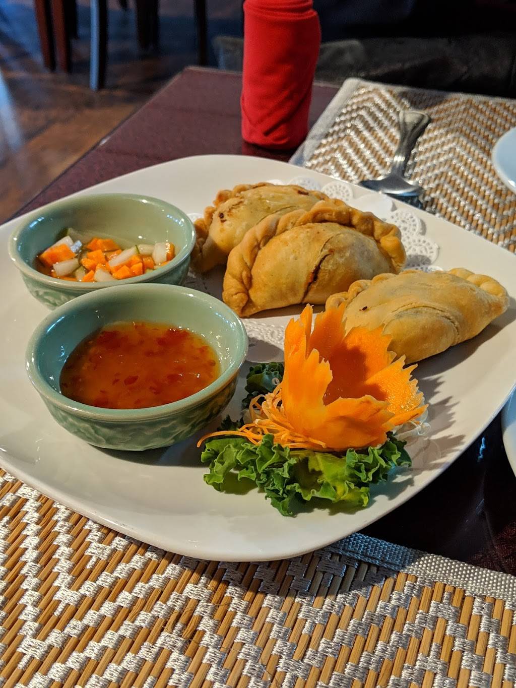 Aloy PatThai Restaurant | restaurant | 4346 Gall Blvd, Zephyrhills, FL 33542, USA | 8133554290 OR +1 813-355-4290