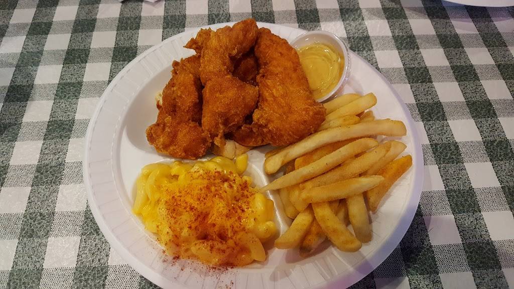 Gus’s World Famous Fried Chicken | restaurant | 7434 Manchester Rd, Maplewood, MO 63143, USA | 3148999899 OR +1 314-899-9899