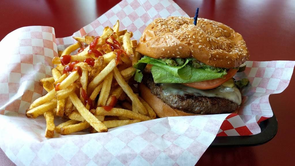 Mainstreet Burger & Brew | restaurant | 1116 Main St, Watsonville, CA 95076, USA | 8315364632 OR +1 831-536-4632