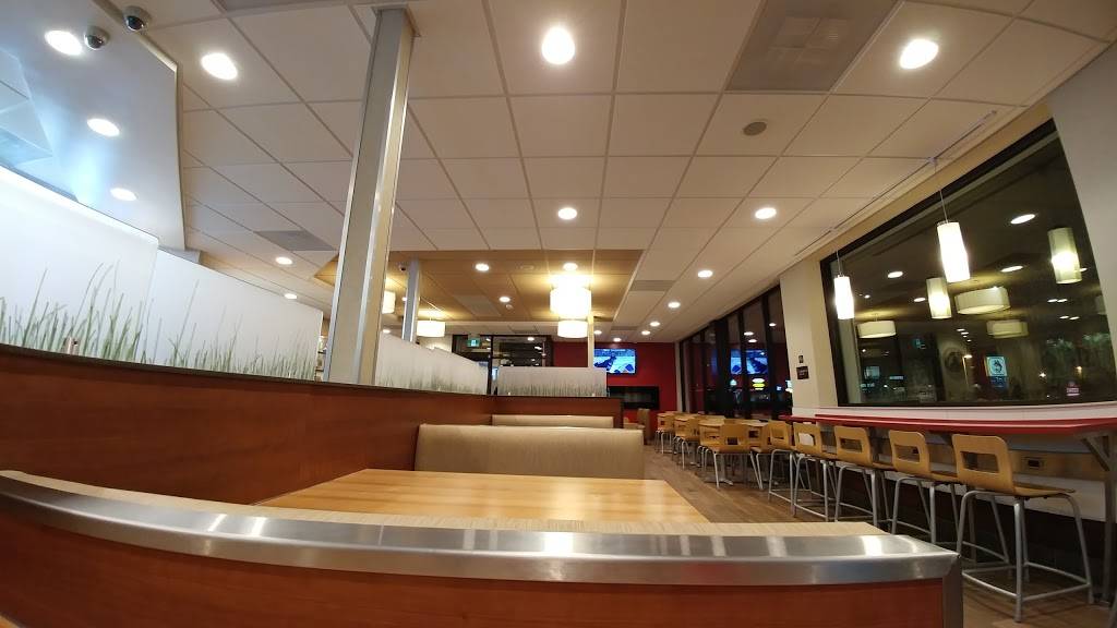 Wendys | restaurant | 869 Upper James St, Hamilton, ON L9C 3A3, Canada | 9053889238 OR +1 905-388-9238