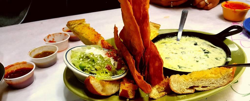 Ajos Y Cebollas Mexican | restaurant | 1648 Tyler Ave D, El Monte, CA 91733, USA | 6262796511 OR +1 626-279-6511