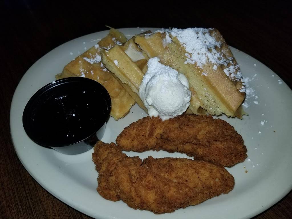 Rcs Restaurant & Lounge | restaurant | 330 E 135th St, Kansas City, MO 64145, USA | 8169424999 OR +1 816-942-4999