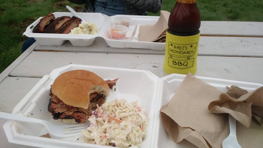 Gabis Smoke Shack | meal takeaway | 226 Rockingham Rd, Londonderry, NH 03053, USA | 6034042178 OR +1 603-404-2178