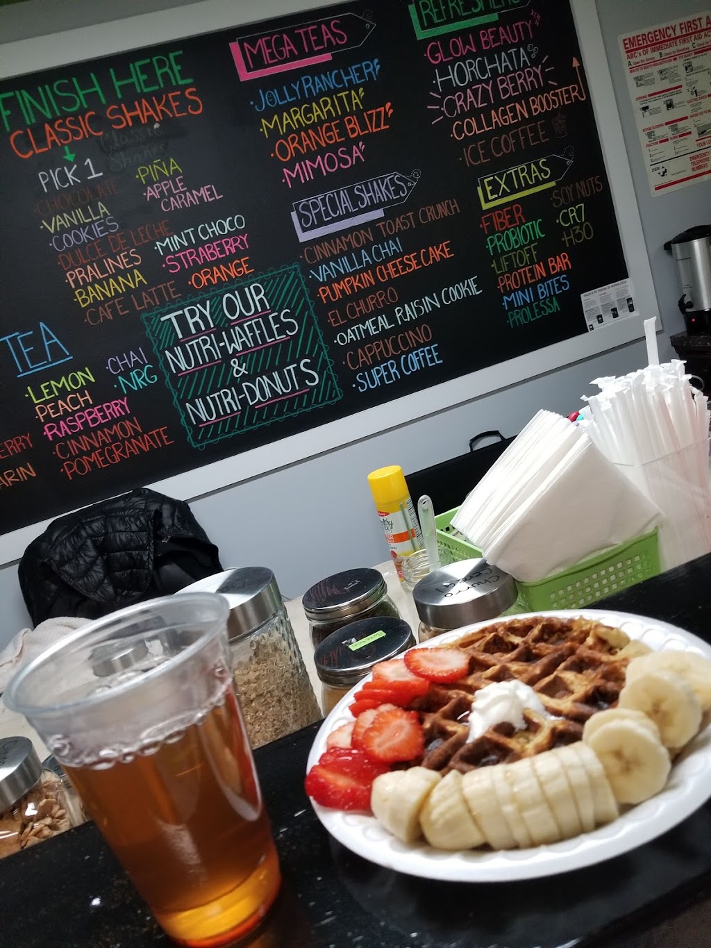 Core Nutrition Club | restaurant | 1855 Forest Ave, Staten Island, NY 10303, USA | 3479382511 OR +1 347-938-2511