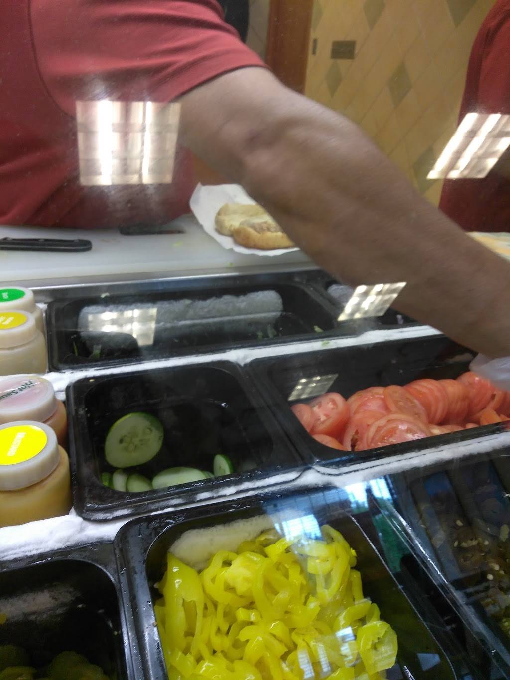 Subway Restaurants | restaurant | 5650 The Alameda, Baltimore, MD 21239, USA | 4103234661 OR +1 410-323-4661