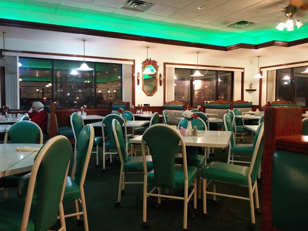 Petes Restaurant & Pancake | restaurant | 900 N Union St, Dwight, IL 60420, USA | 8155842331 OR +1 815-584-2331