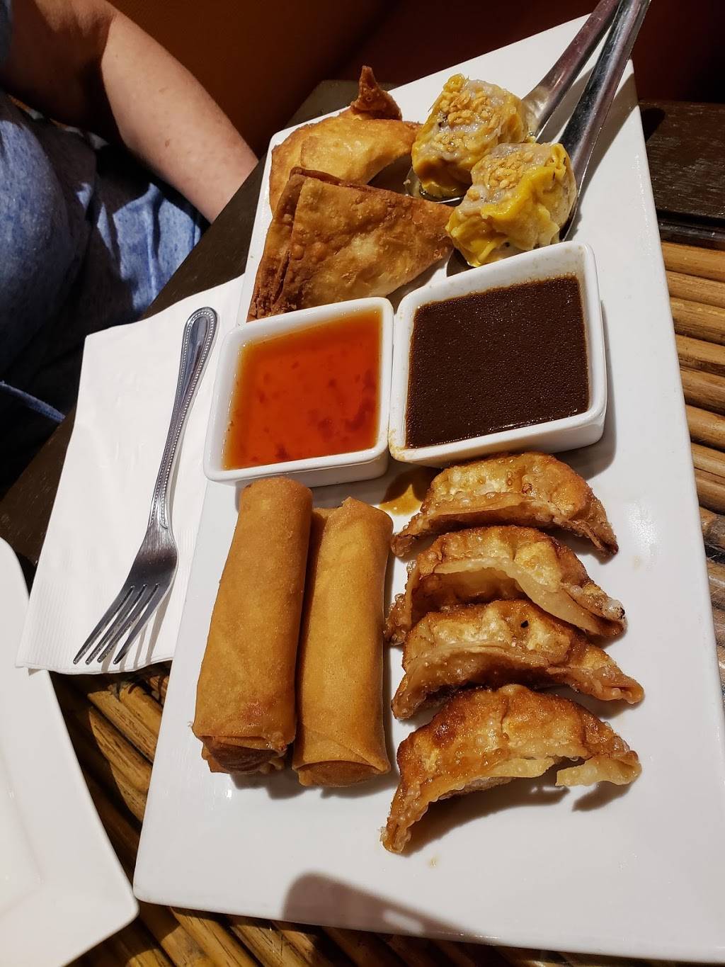 Tawanna | restaurant | 6236 Wilshire Blvd, Los Angeles, CA 90048, USA | 3239392450 OR +1 323-939-2450