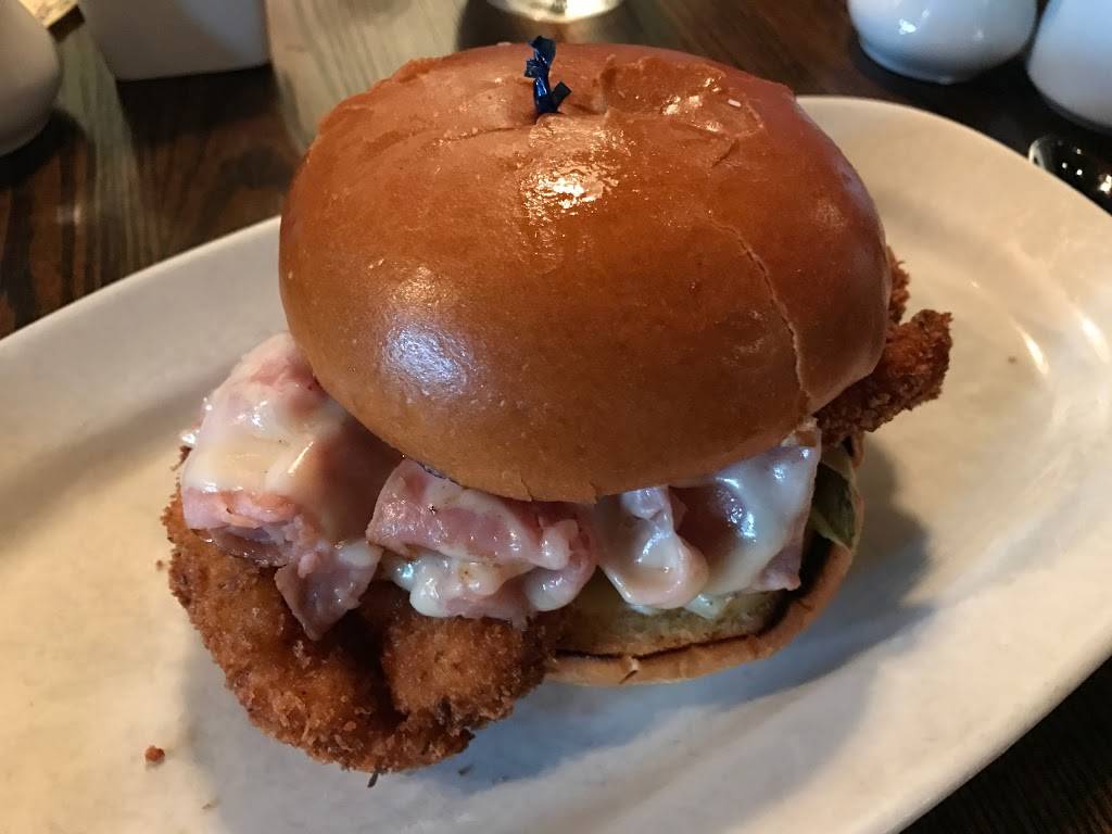 Riverstone Corner Bistro | restaurant | 135 Reinhardt College Pkwy #1, Canton, GA 30114, USA | 7707047325 OR +1 770-704-7325