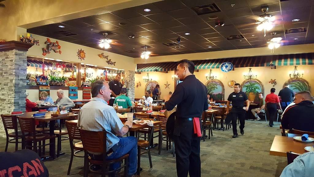 Teds Cafe Escondido | restaurant | 15124 Lleytons Ct #118, Edmond, OK 73013, USA | 4052863676 OR +1 405-286-3676