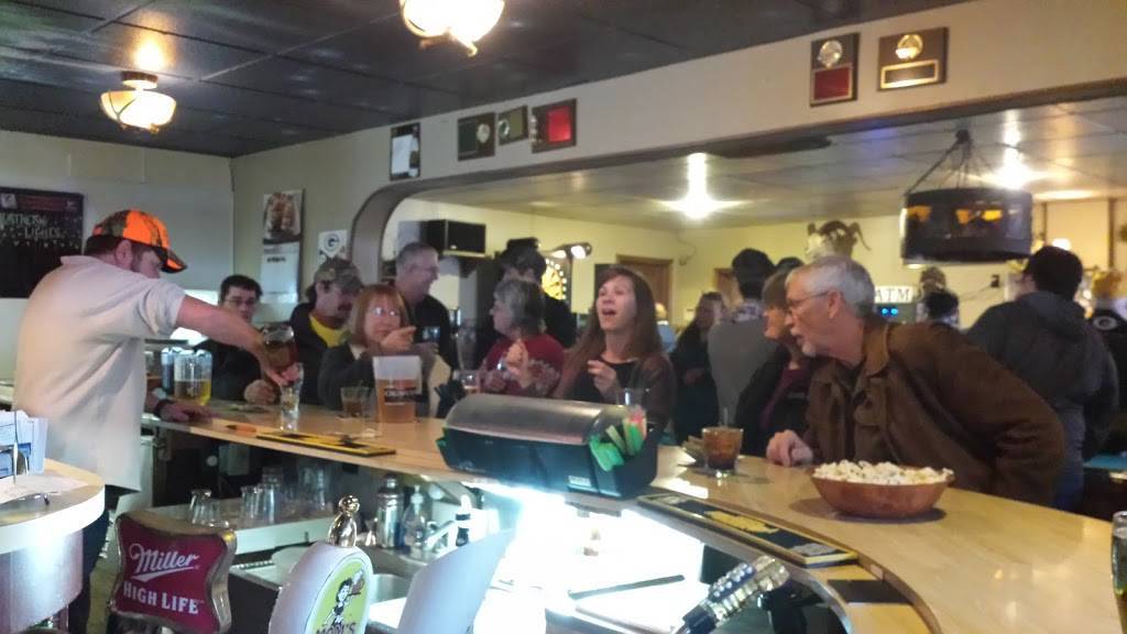 Northern Lights Bar & Grill | restaurant | 160 W State St, Iola, WI 54945, USA | 7154452328 OR +1 715-445-2328