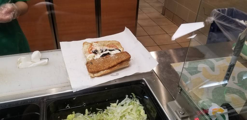 Subway Restaurants | restaurant | Store #14 Northpoint Shopping Center, 350 Bay St Unit 1, San Francisco, CA 94133, USA | 4152302687 OR +1 415-230-2687