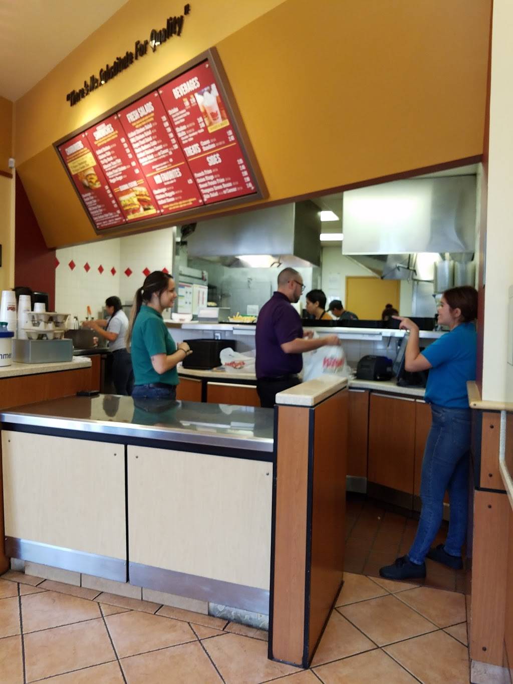 The Habit Burger Grill | meal takeaway | 2350 W Vineyard Ave, Oxnard, CA 93030, USA | 8059819919 OR +1 805-981-9919