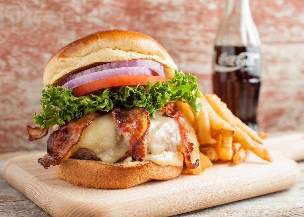 Islamorada Fish Company | restaurant | 5001 Bass Pro Dr, Garland, TX 75043, USA | 4692212501 OR +1 469-221-2501