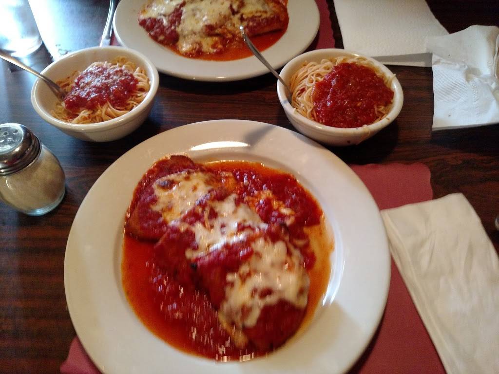 Roses Family Restaurant | restaurant | 35 Old State Rd 67, Oxford, CT 06478, USA | 2038810250 OR +1 203-881-0250