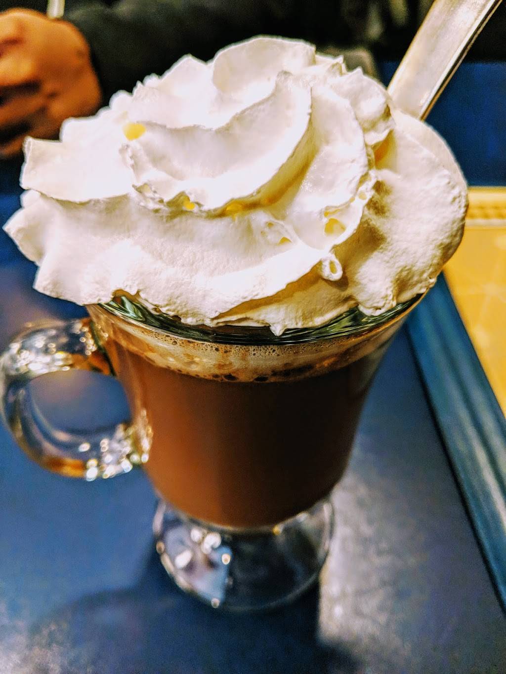 The Corner Room | restaurant | 100 W College Ave, State College, PA 16801, USA | 8142373051 OR +1 814-237-3051