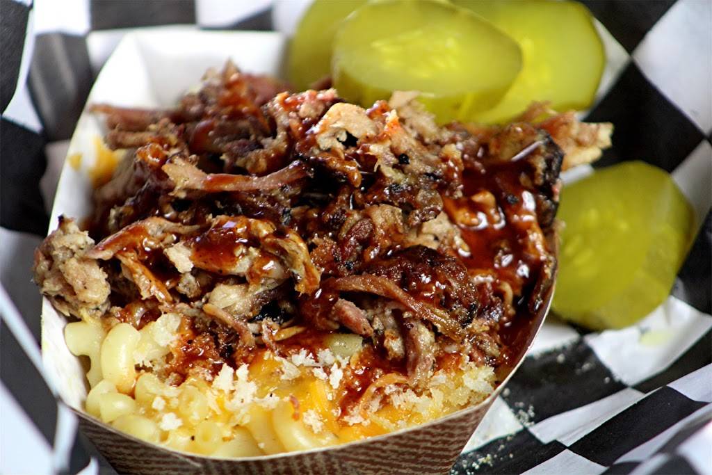 Old Red BBQ | restaurant | 1521 Concord Pike suite 301, Wilmington, DE 19803, USA | 4848818899 OR +1 484-881-8899