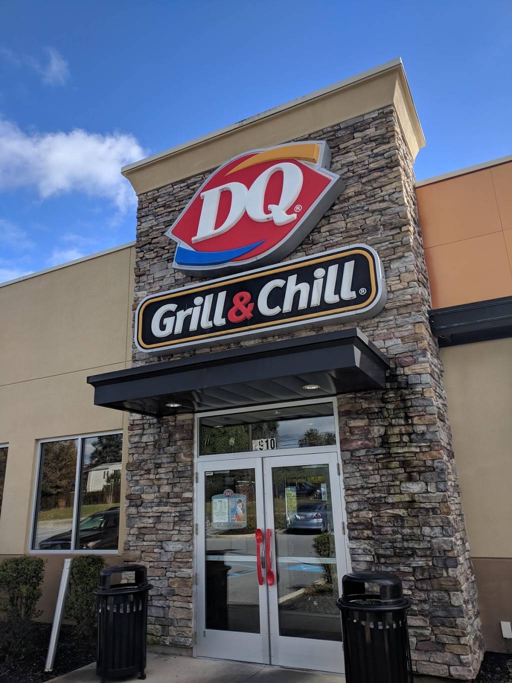 Dairy Queen Grill & Chill | restaurant | 2910 Easton Ave, Bethlehem, PA 18017, USA | 6108142714 OR +1 610-814-2714
