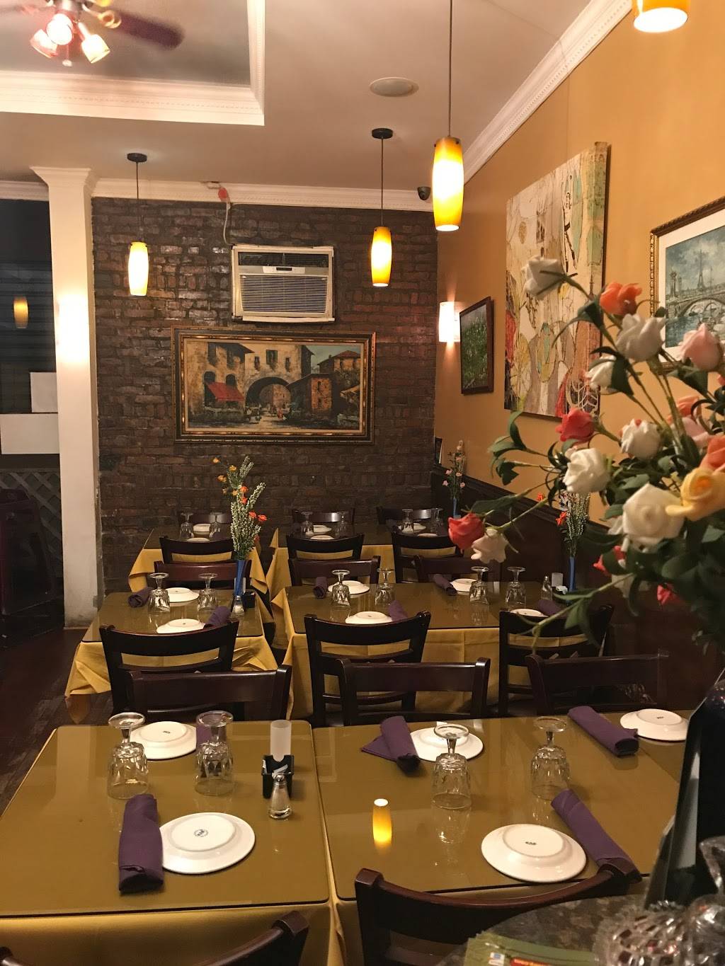 Delhi Heights | restaurant | 1301, 577 Decatur St, Brooklyn, NY 11233, USA | 7184438890 OR +1 718-443-8890