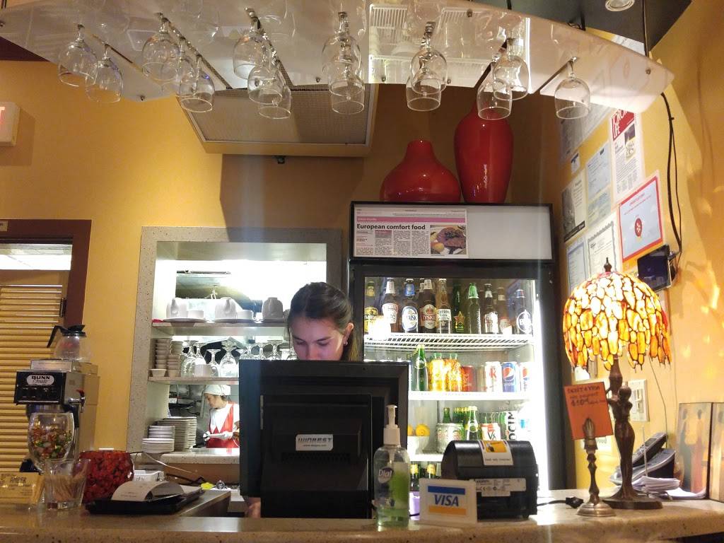 Amber European Restaurant | restaurant | 2372 Bloor St W, Toronto, ON M6S 1P5, Canada | 4167636164 OR +1 416-763-6164