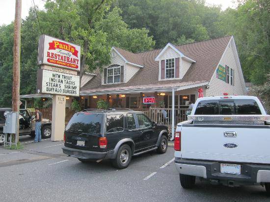 Pauls Family Restaurant | restaurant | 1111 Tsali Blvd, Cherokee, NC 28719, USA | 8284979012 OR +1 828-497-9012
