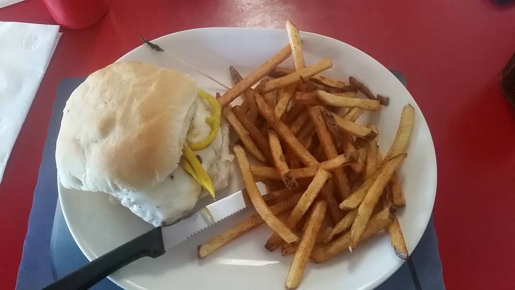 Hill House Restaurant | restaurant | 3198 W Pittsburg Rd, New Castle, PA 16101, USA | 7246524401 OR +1 724-652-4401