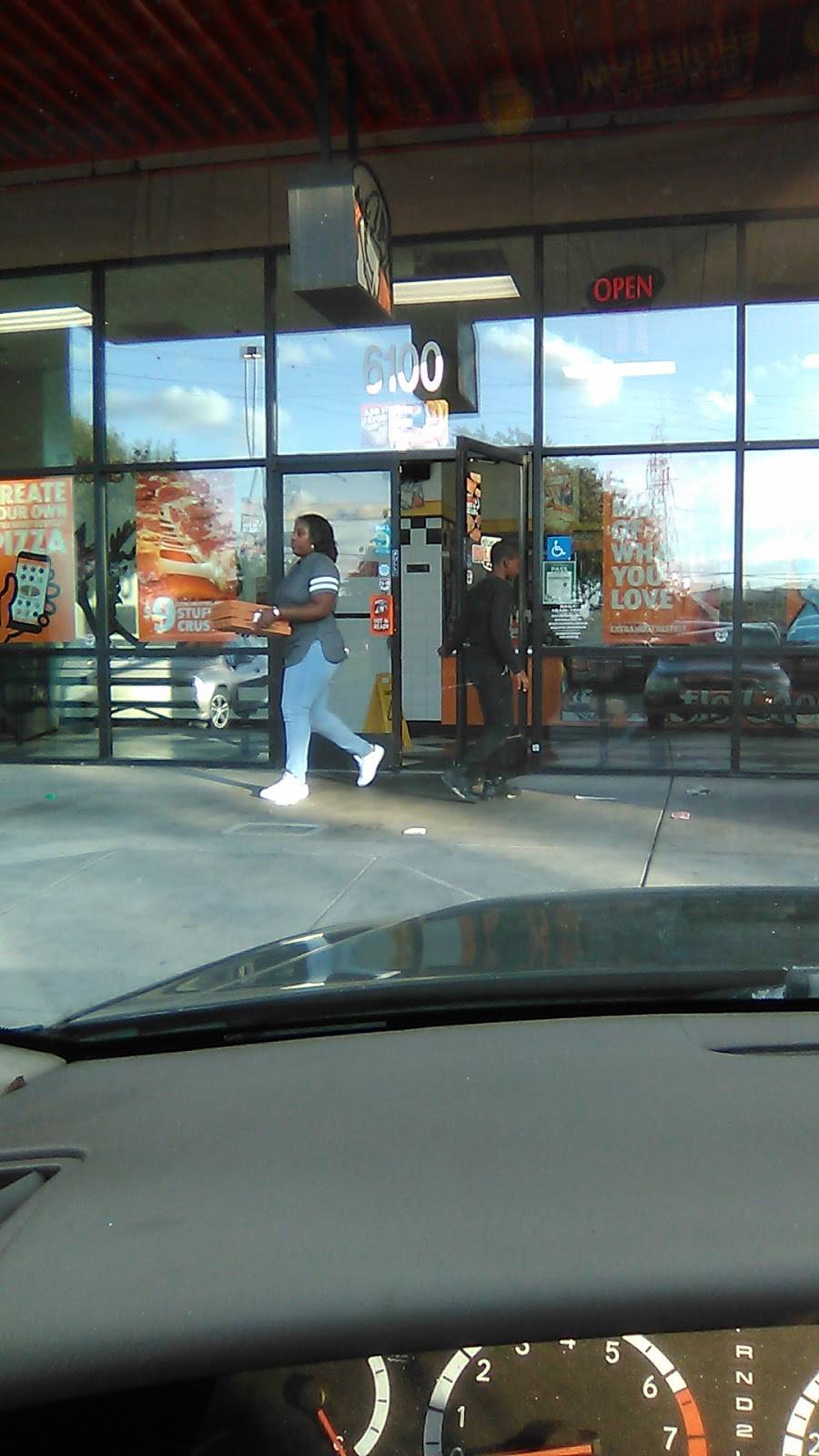 Little Caesars Pizza | meal takeaway | 6100 Mack Rd, Sacramento, CA 95823, USA | 9164284221 OR +1 916-428-4221