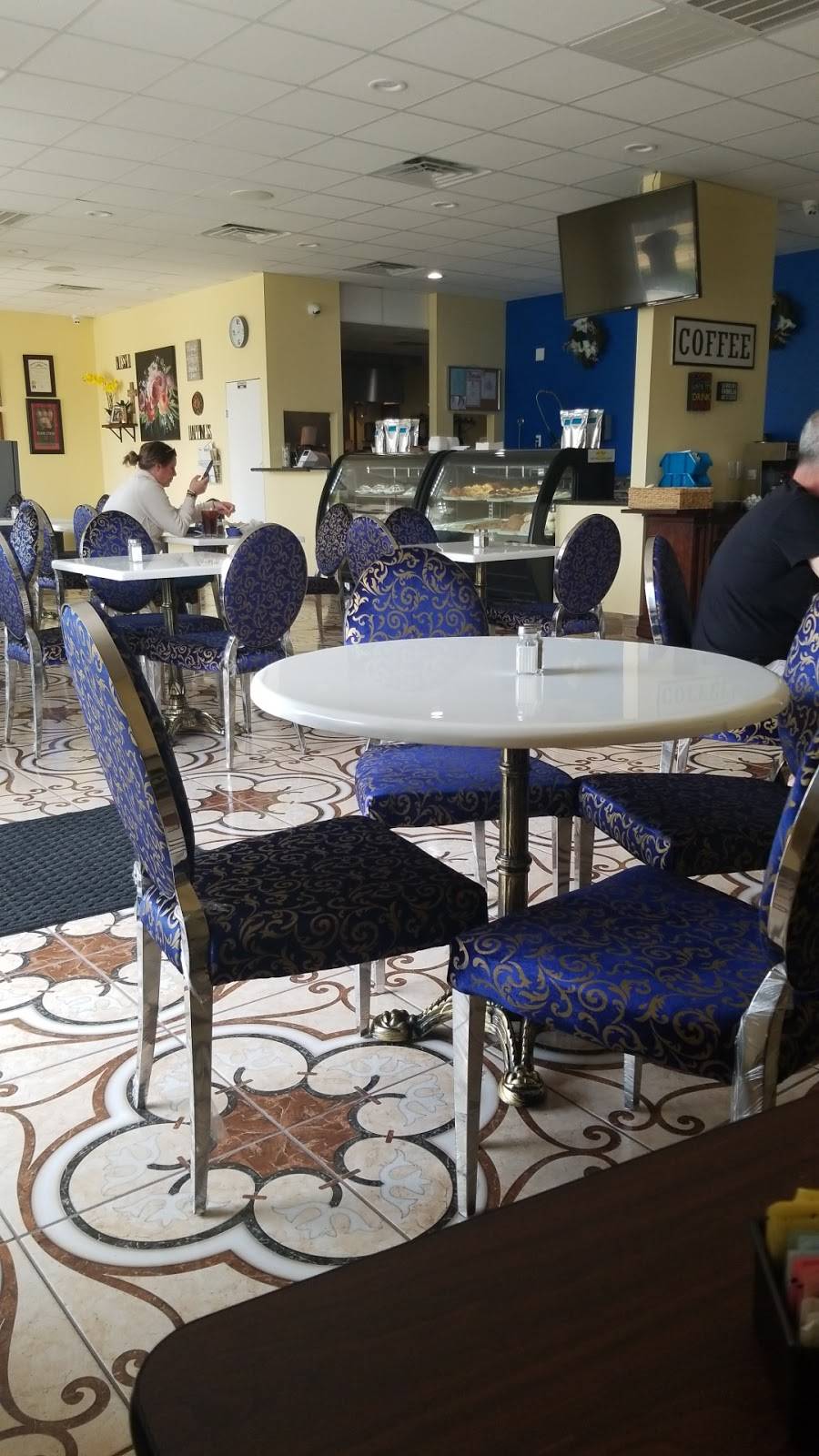 La Guadalupana #2 Bakery & Cafe | restaurant | 4690 Burke Rd #160, Pasadena, TX 77504, USA | 2814165785 OR +1 281-416-5785