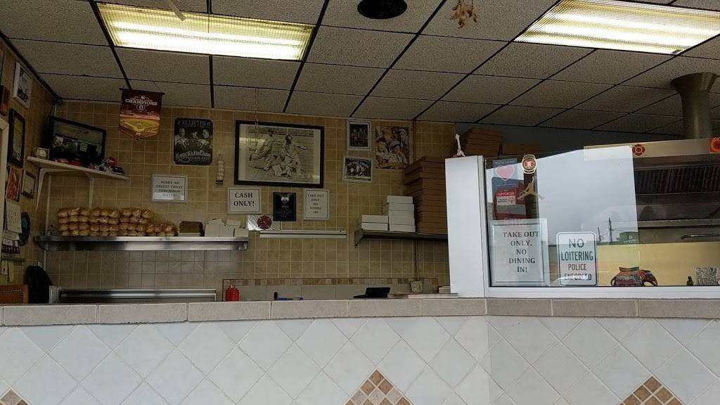 Papas Pizza & Subs | restaurant | 7801 Michigan Ave, Detroit, MI 48210, USA | 3135846684 OR +1 313-584-6684