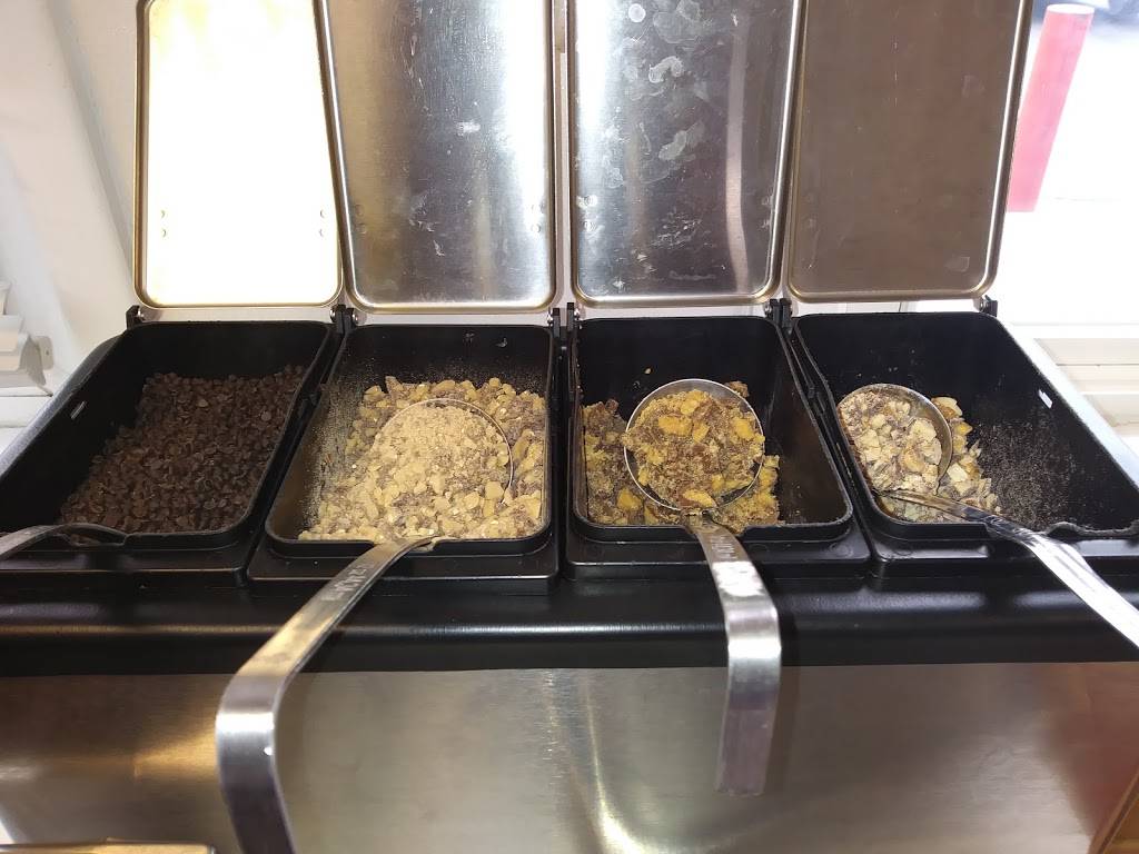 Ritas Italian Ice & Frozen Custard | restaurant | 693 Lyons Ave, Irvington, NJ 07111, USA | 9733999898 OR +1 973-399-9898