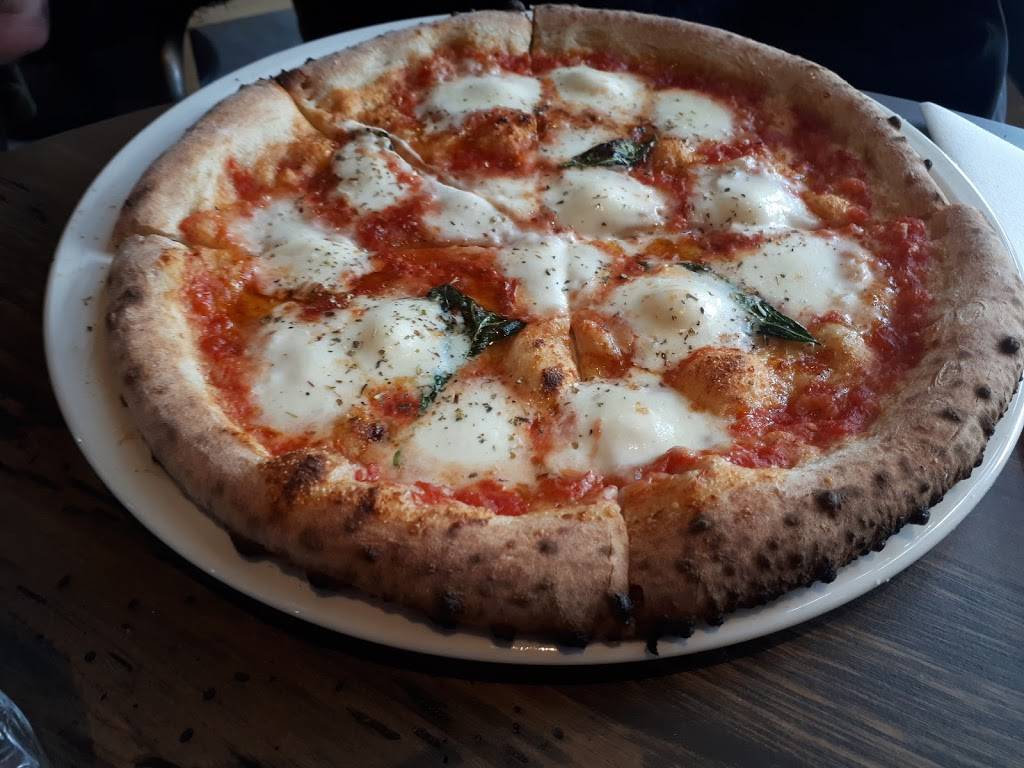 MidiCi the Neapolitan Pizza Company | restaurant | 100 City Centre Dr FM07, Mississauga, ON L5B 2C9, Canada | 8334643424 OR +1 833-464-3424