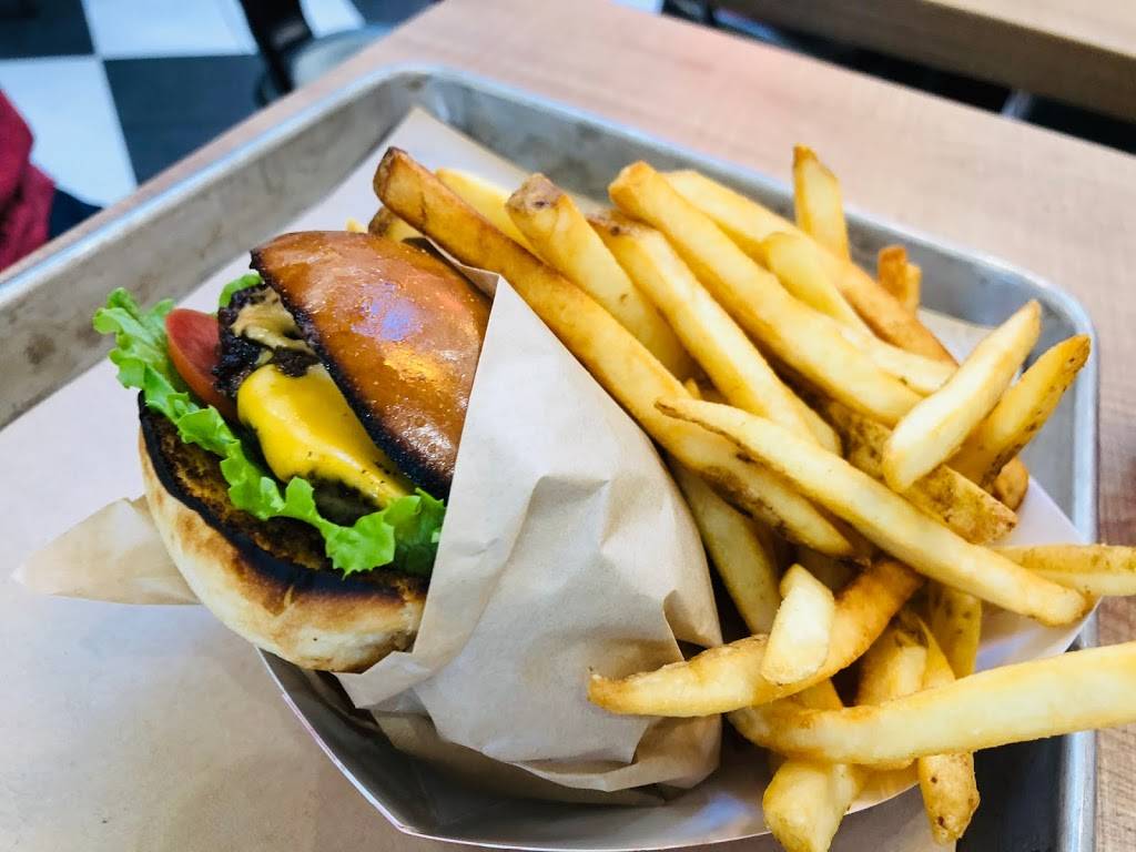 Calibur | restaurant | 68 W Portal Ave, San Francisco, CA 94127, USA | 4157424931 OR +1 415-742-4931