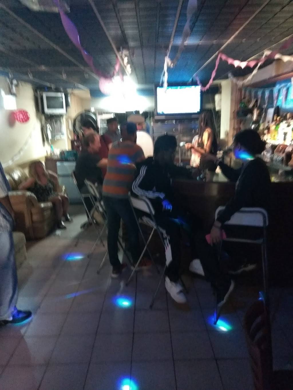 Tasty Restaurant | restaurant | 1222 King St W, Toronto, ON M6K 1G4, Canada | 4165387912 OR +1 416-538-7912