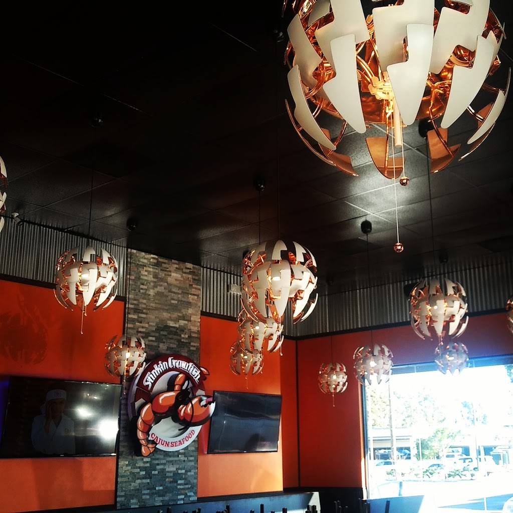 Stinkin Crawfish of Gardena | restaurant | 15400 S Western Ave unit c, Gardena, CA 90249, USA | 4242923166 OR +1 424-292-3166