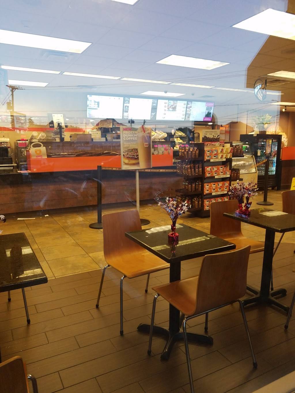Dunkin | bakery | 64 Rhode Island Ave, Fall River, MA 02724, USA | 5086729205 OR +1 508-672-9205