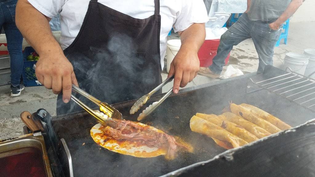 Gilberto’s Taquiza | restaurant | 15980 Francisquito Ave, La Puente, CA 91744, USA | 6262362494 OR +1 626-236-2494